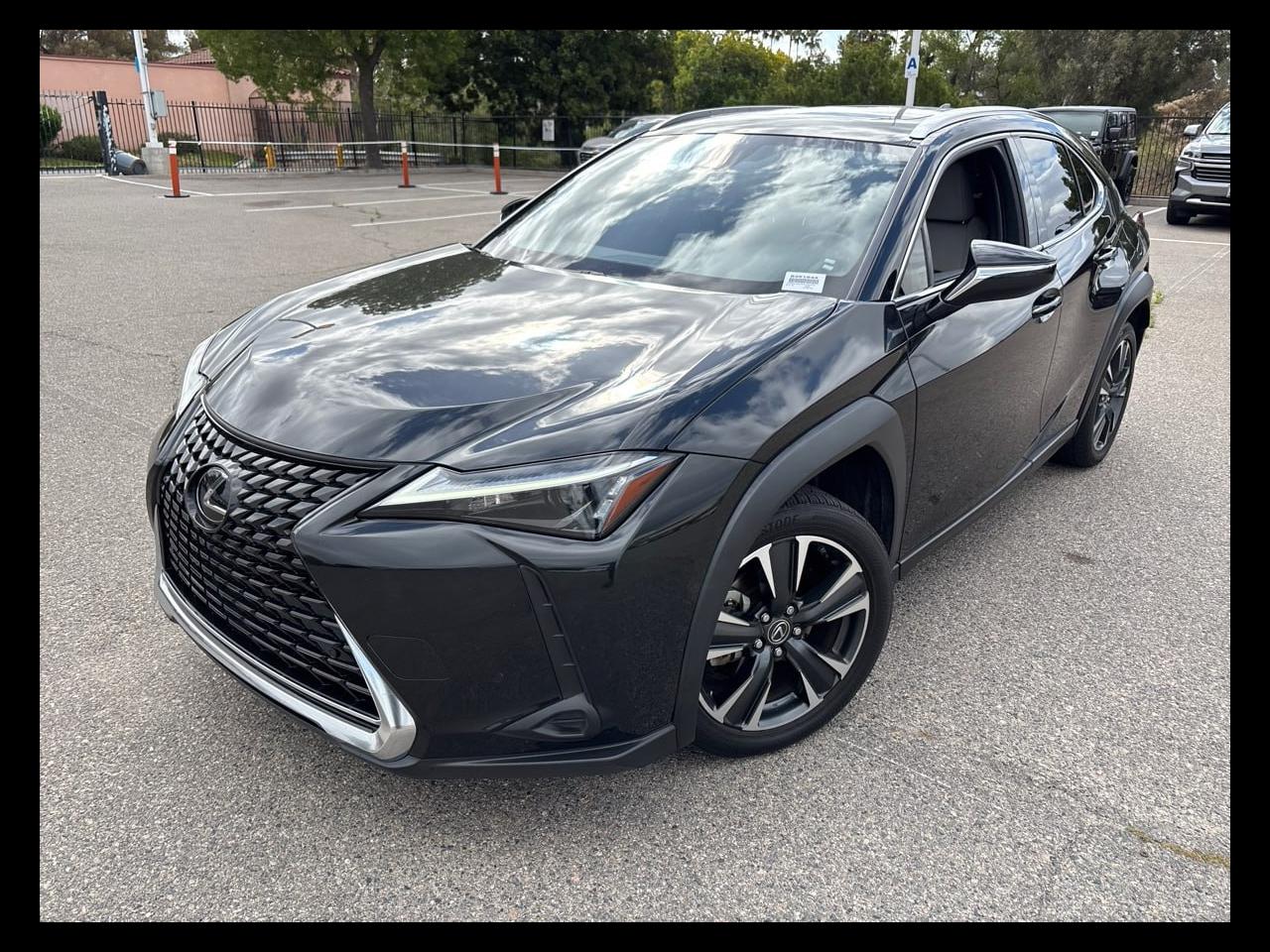 Lexus UX 250h  2023