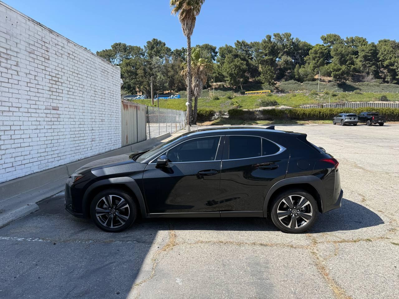 Lexus UX 250h  2023