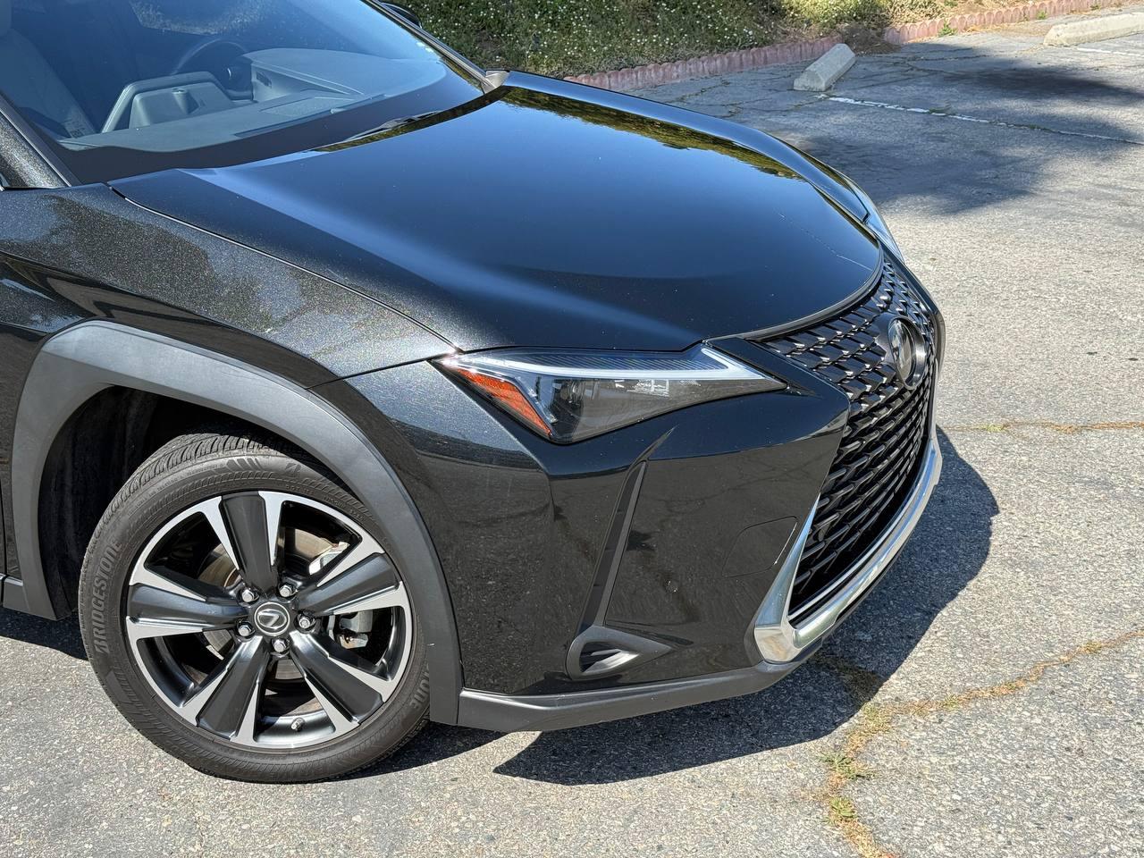 Lexus UX 250h  2023