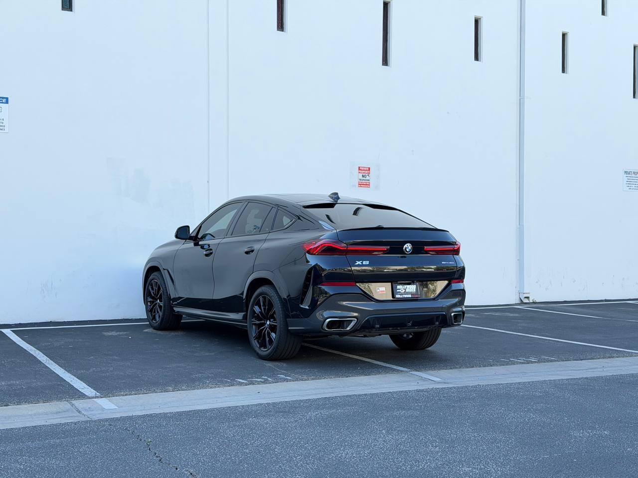 BMW X6  2021