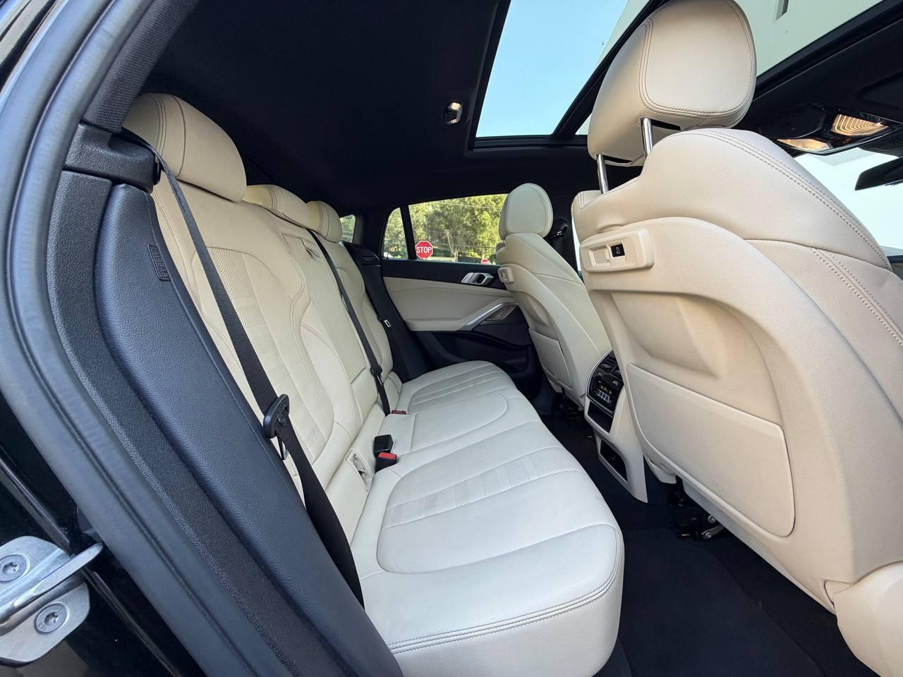 BMW X6  2021