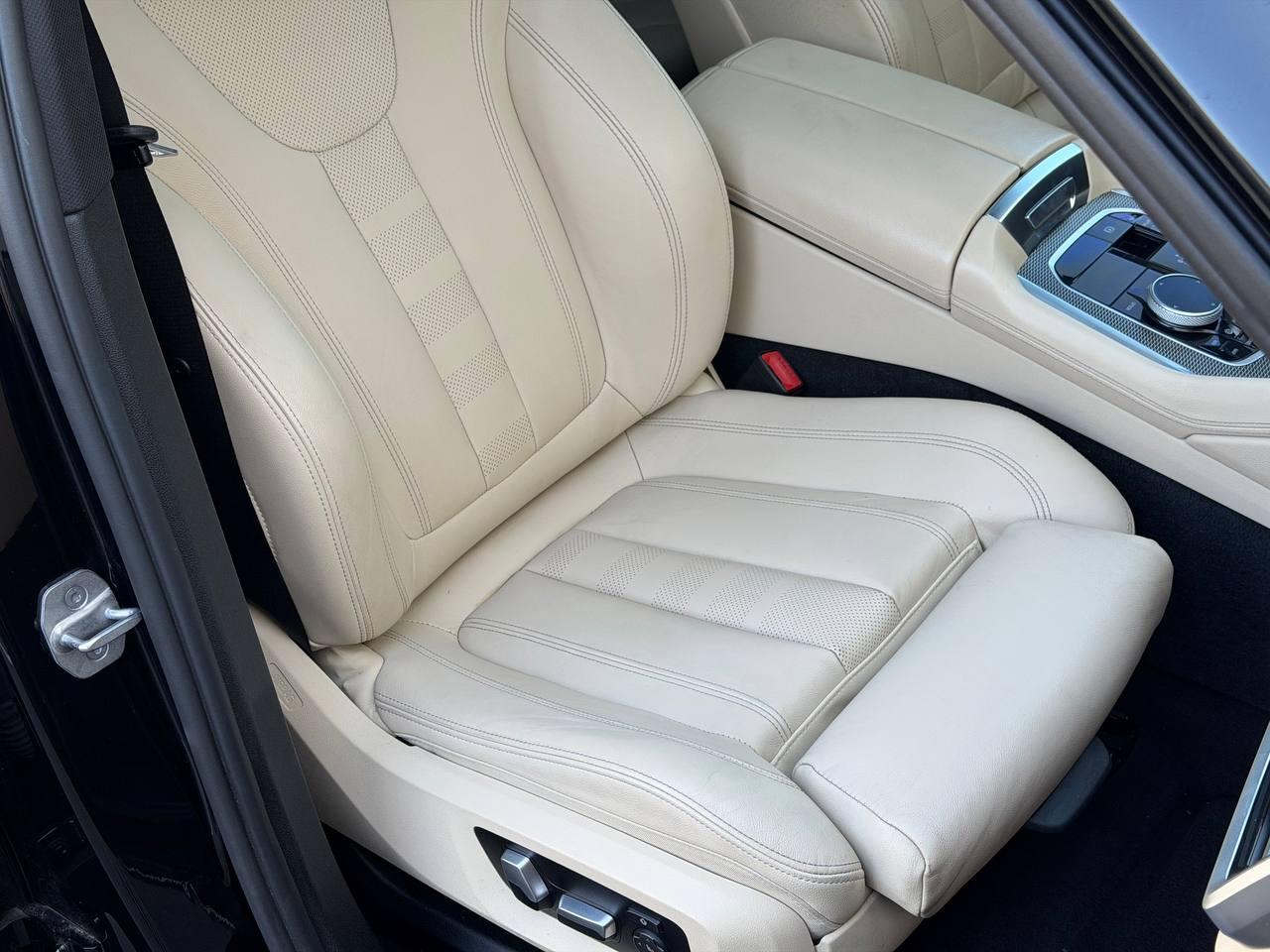 BMW X6  2021