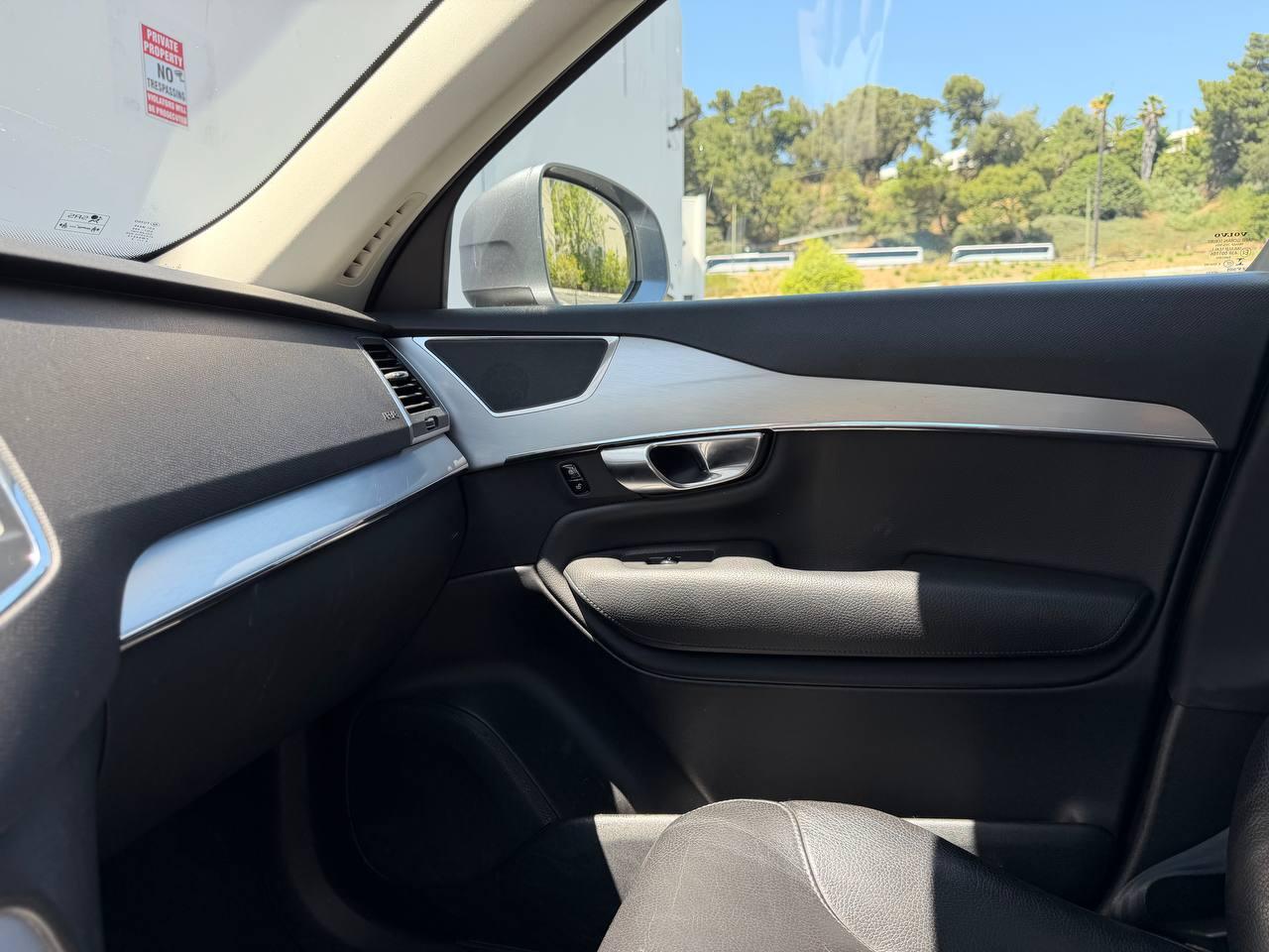 Volvo XC90 T6 Momentum AWD 2018