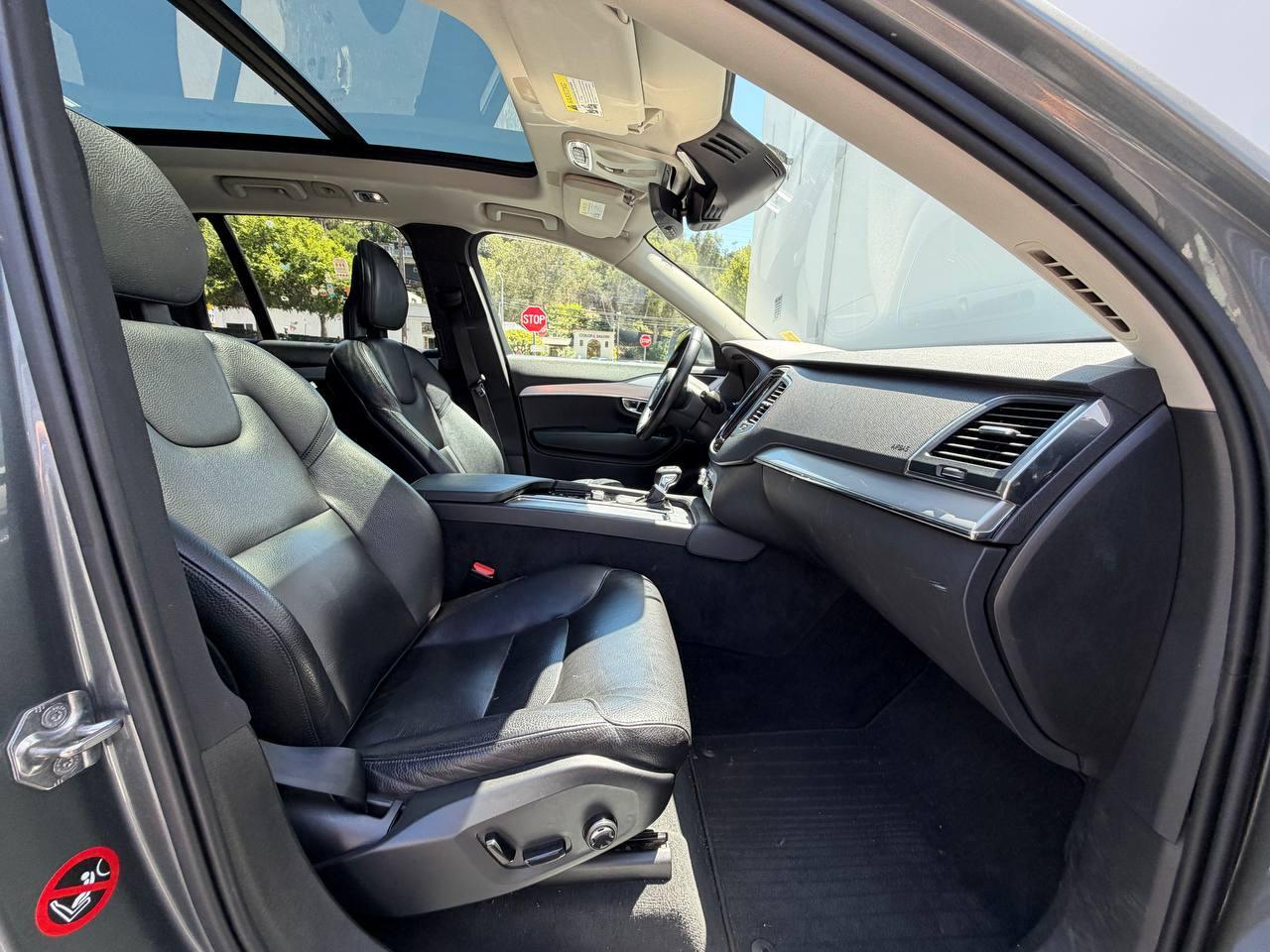 Volvo XC90 T6 Momentum AWD 2018