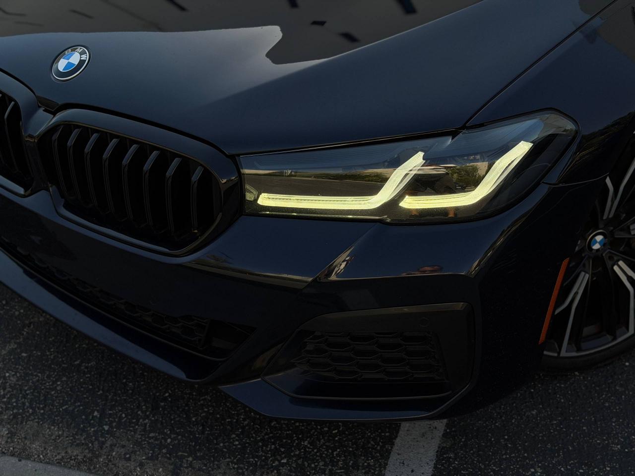 BMW 5-Series  2022