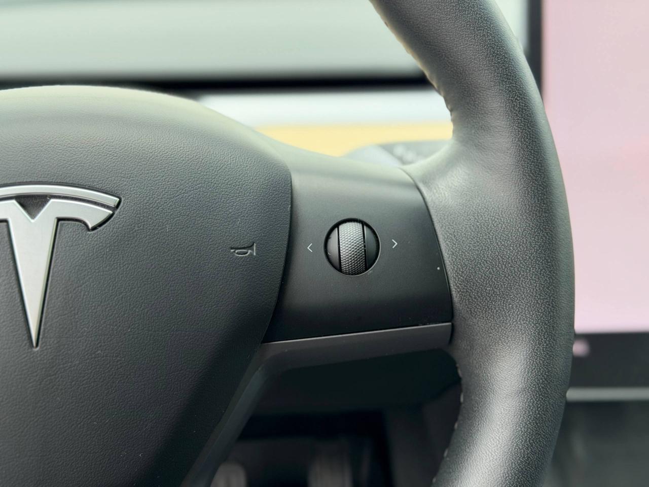 Tesla Model 3  2023