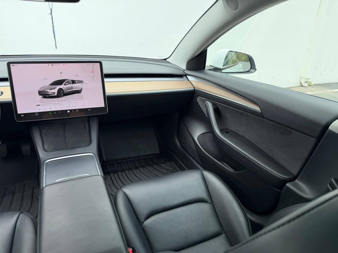 Tesla Model 3  2023
