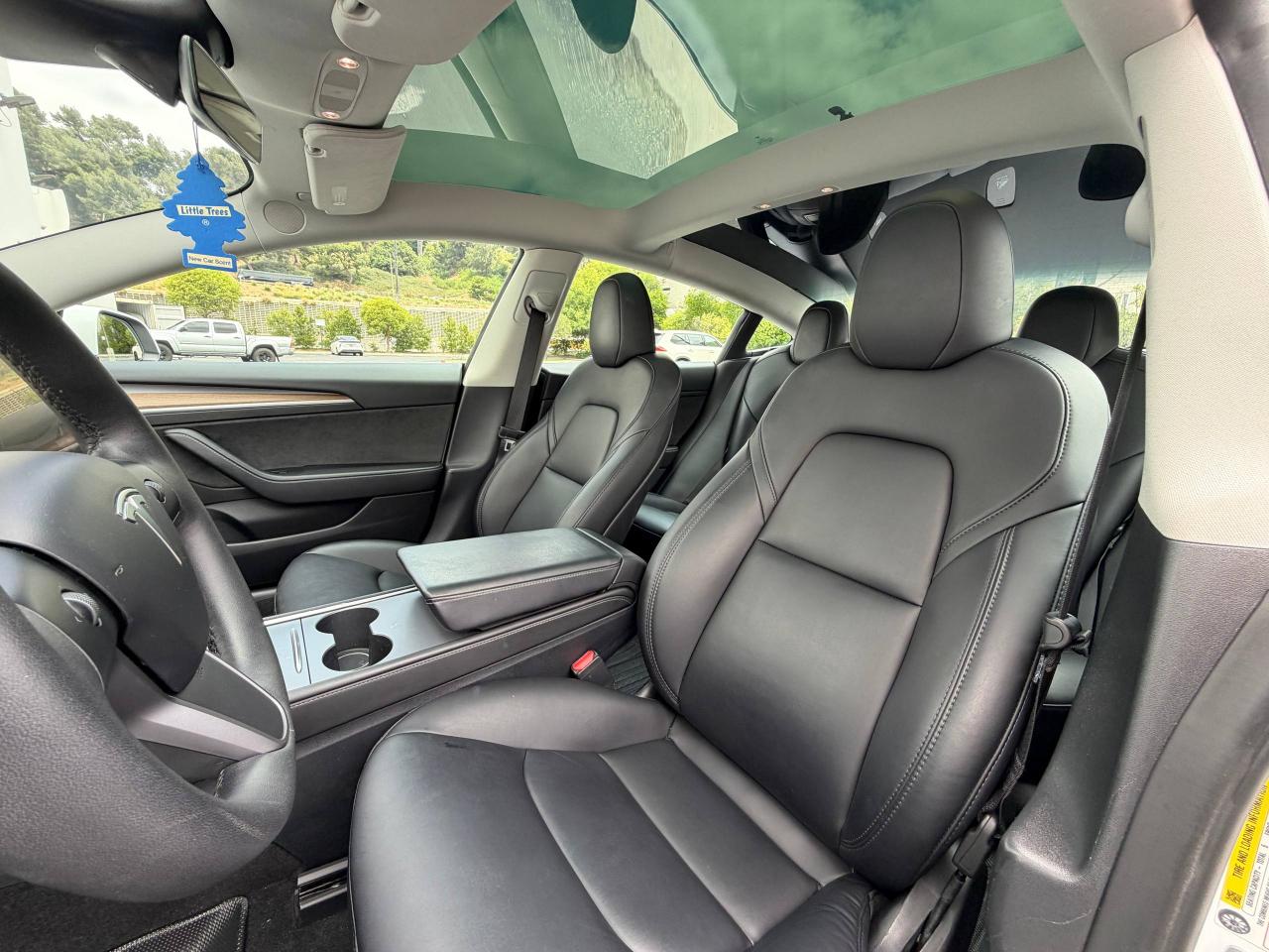Tesla Model 3  2023