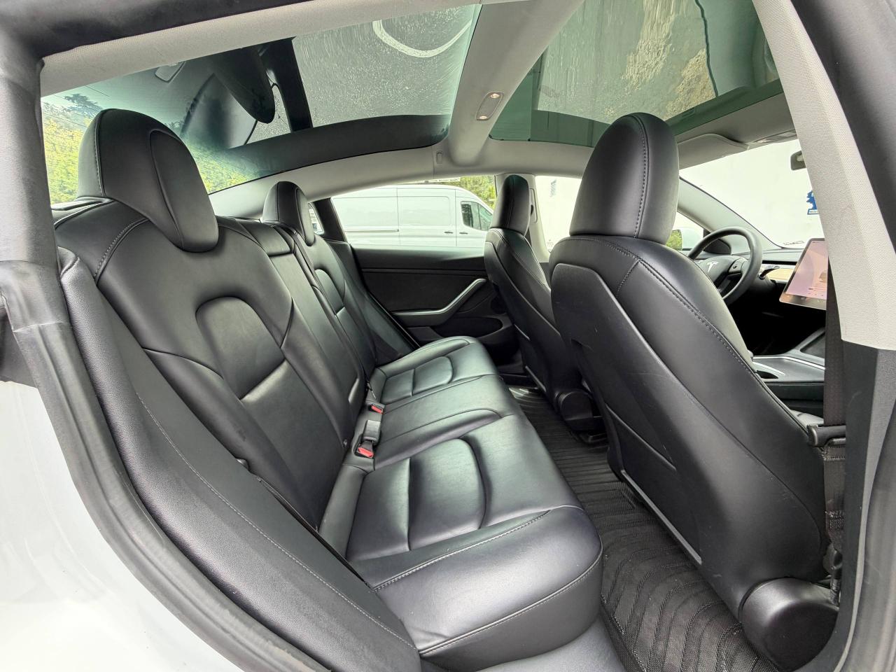 Tesla Model 3  2023