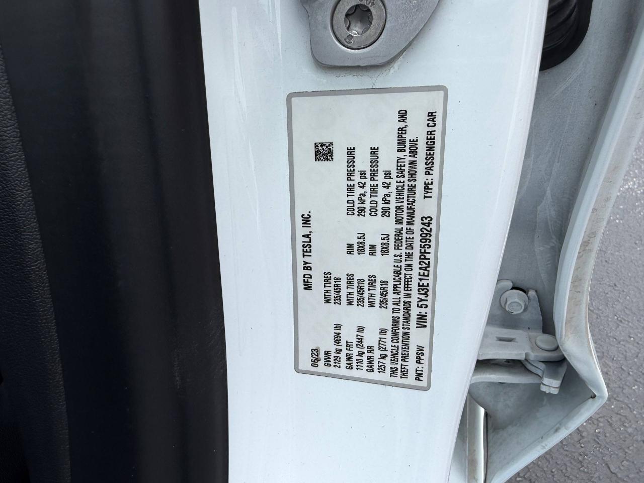 Tesla Model 3  2023