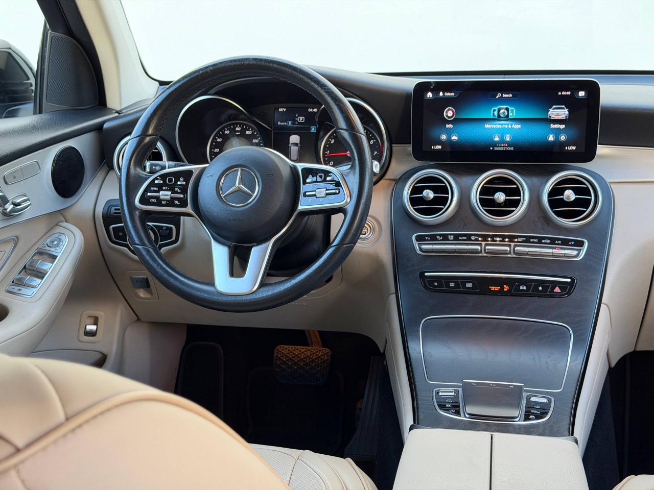 Mercedes-Benz GLC-Class GLC300 2021