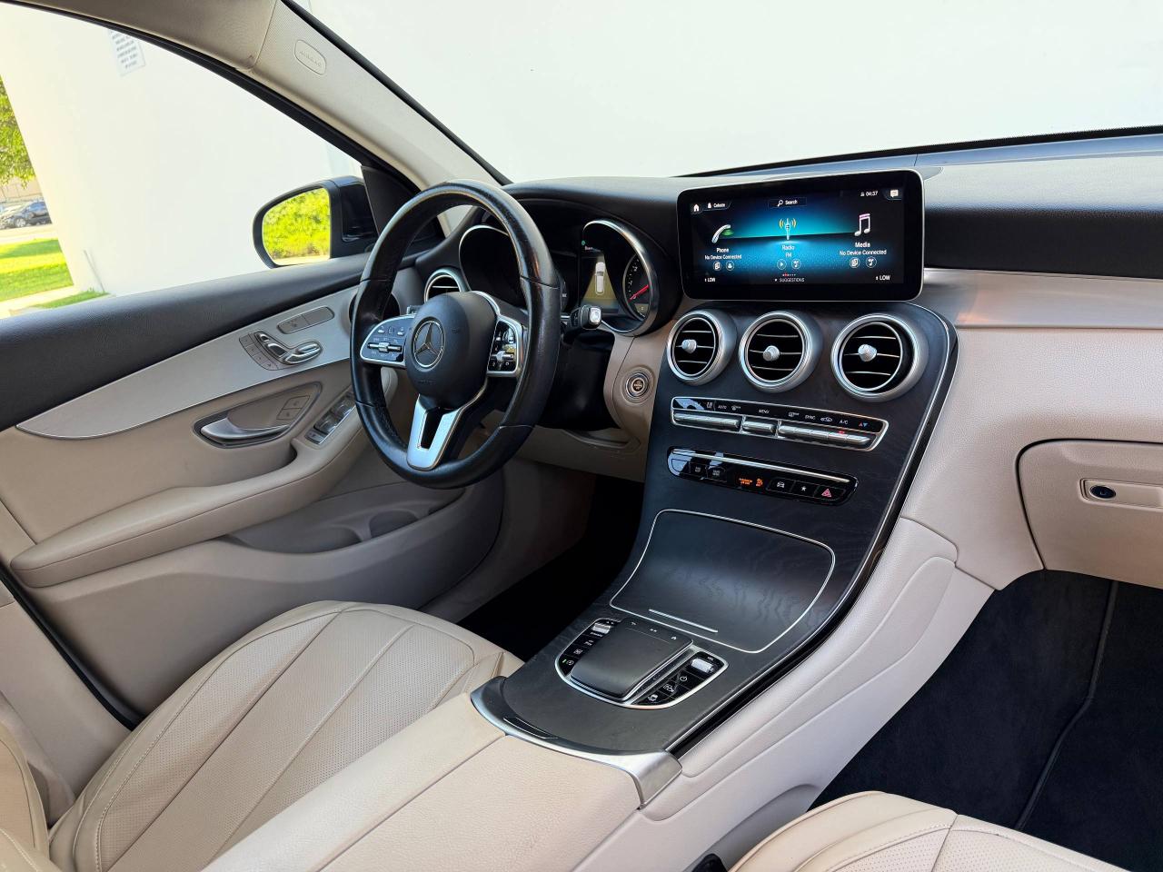 Mercedes-Benz GLC-Class GLC300 2021