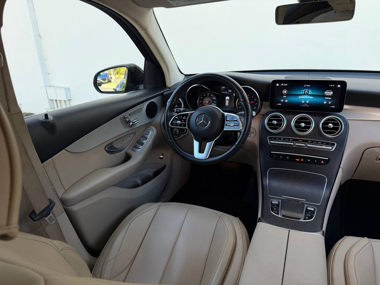 Mercedes-Benz GLC-Class GLC300 2021