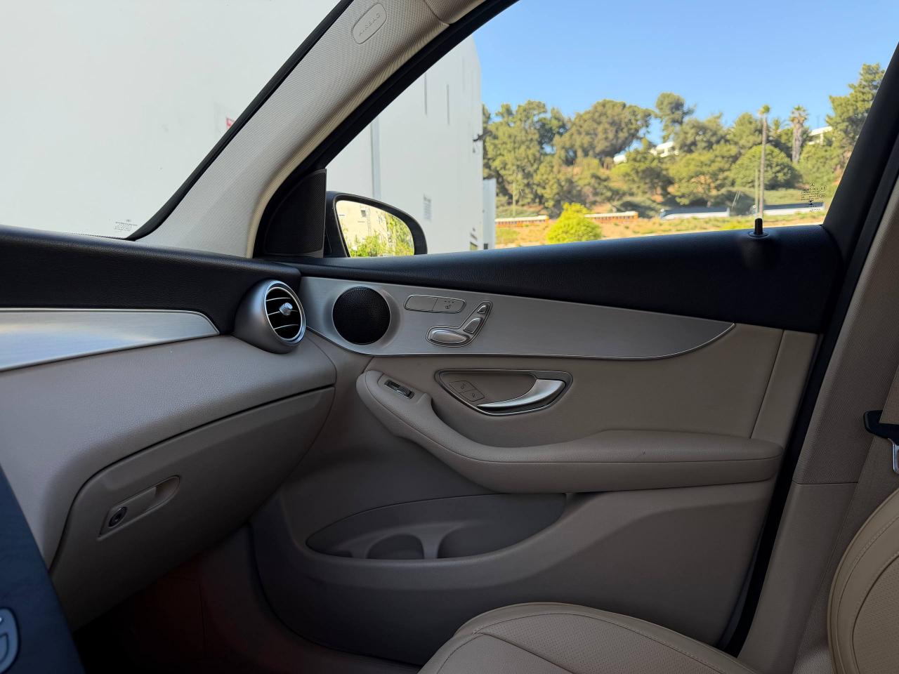 Mercedes-Benz GLC-Class GLC300 2021