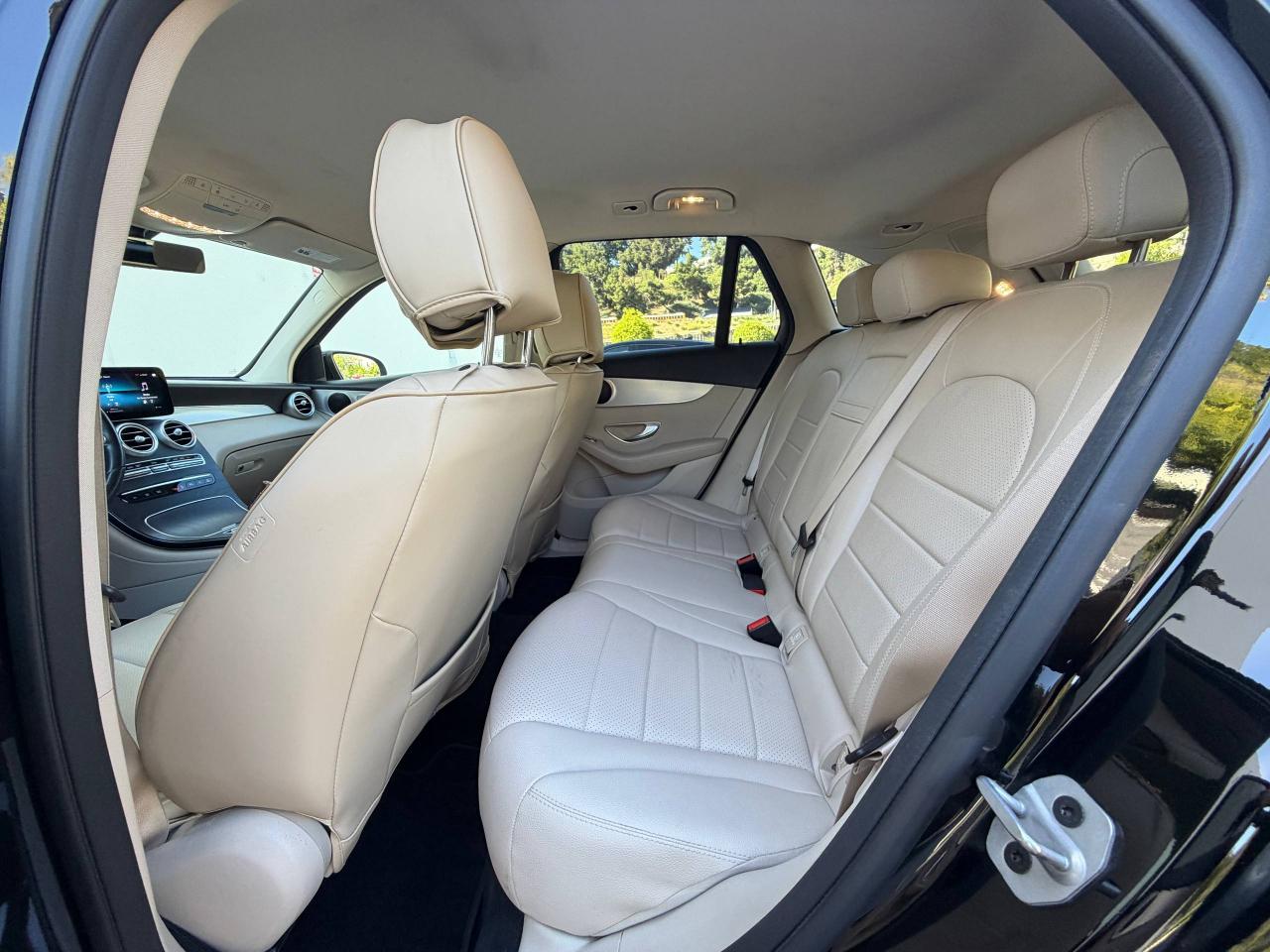 Mercedes-Benz GLC-Class GLC300 2021