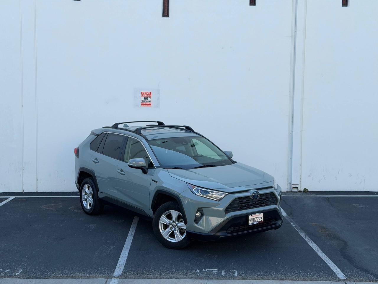 Toyota RAV4 Hybrid XLE 2020