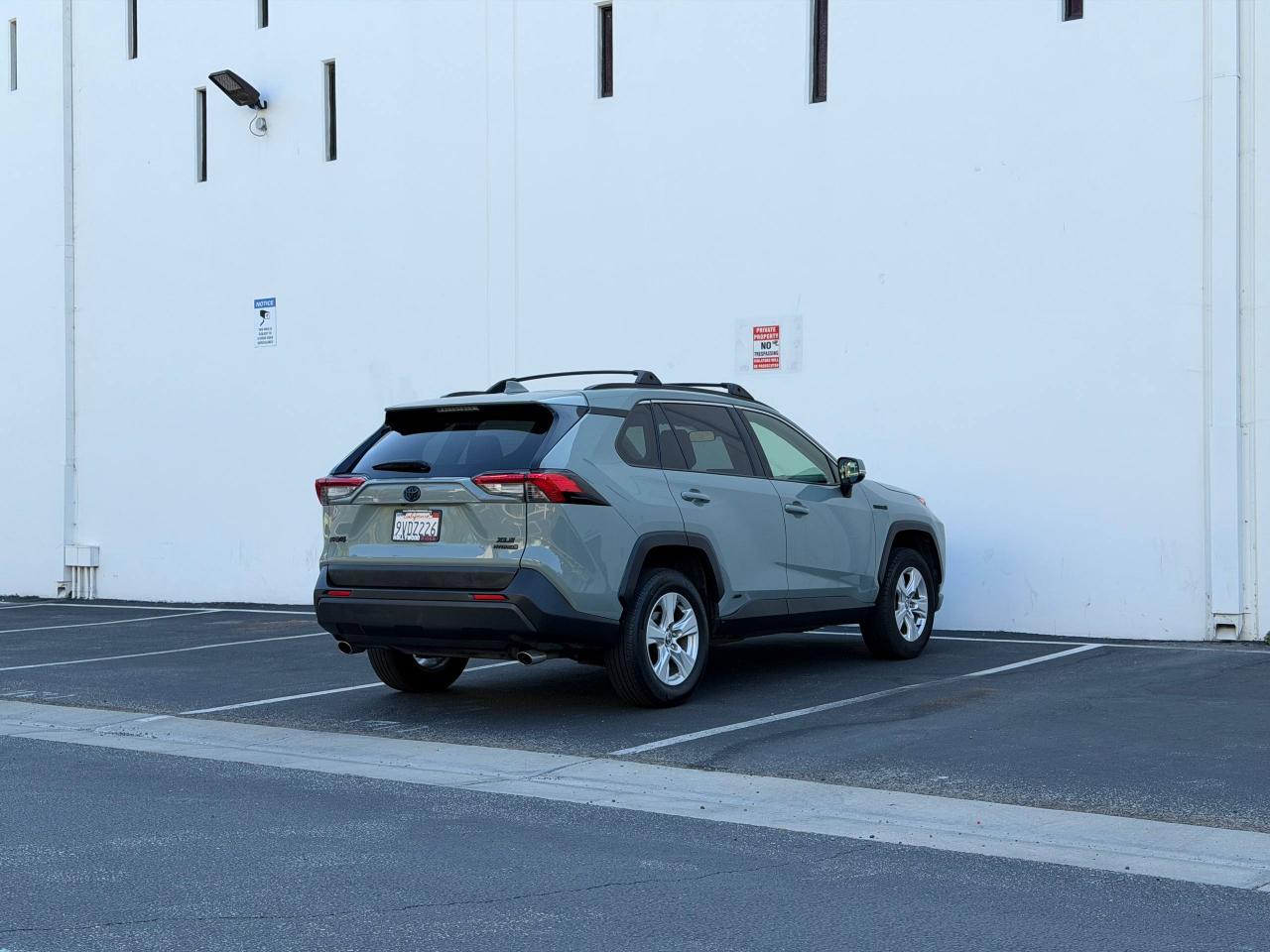 Toyota RAV4 Hybrid XLE 2020