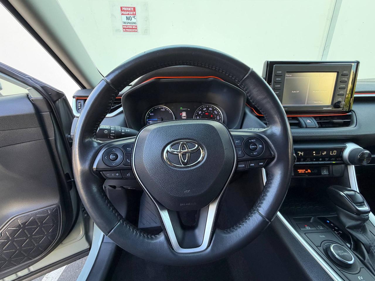 Toyota RAV4 Hybrid XLE 2020