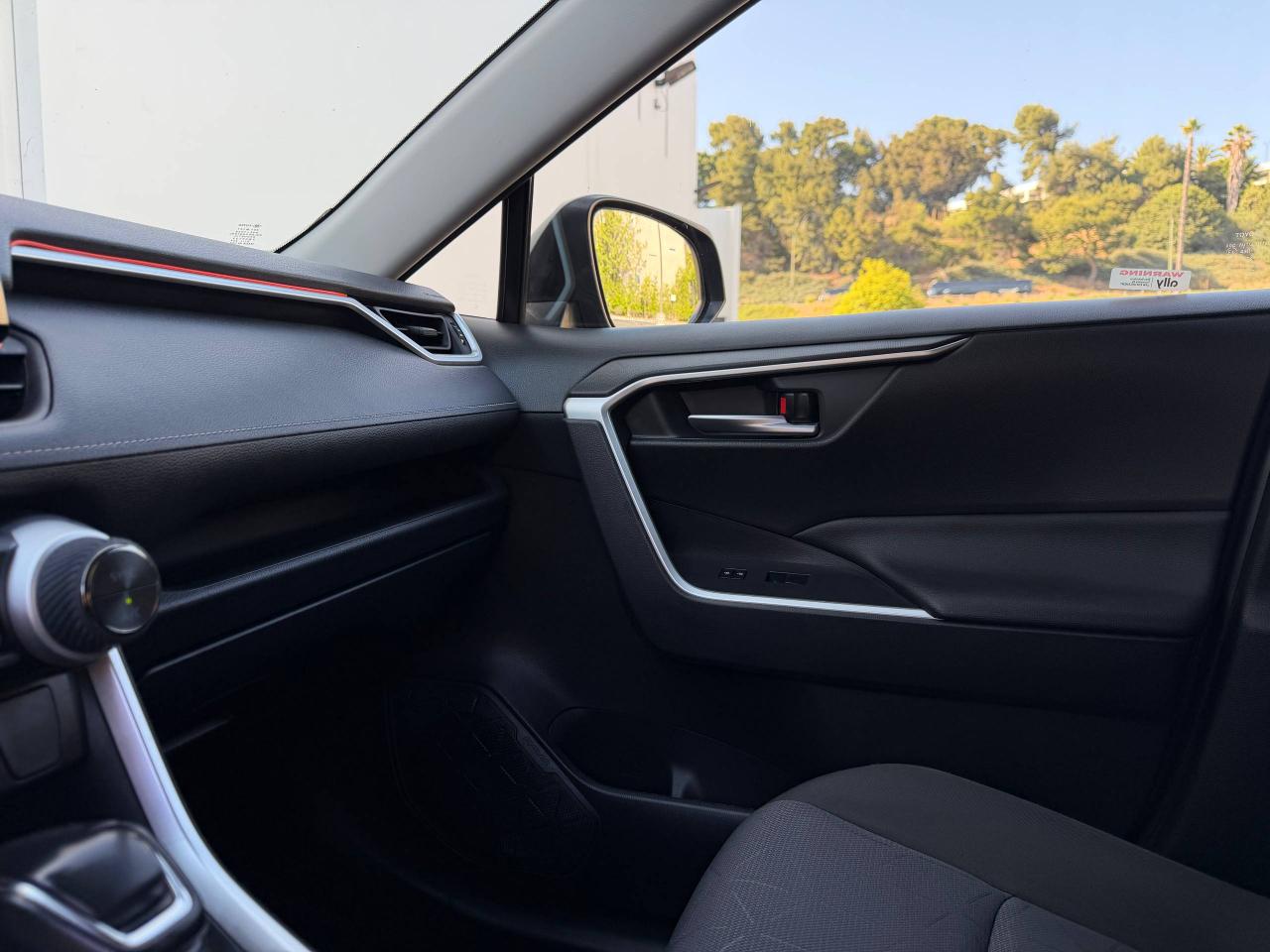 Toyota RAV4 Hybrid XLE 2020
