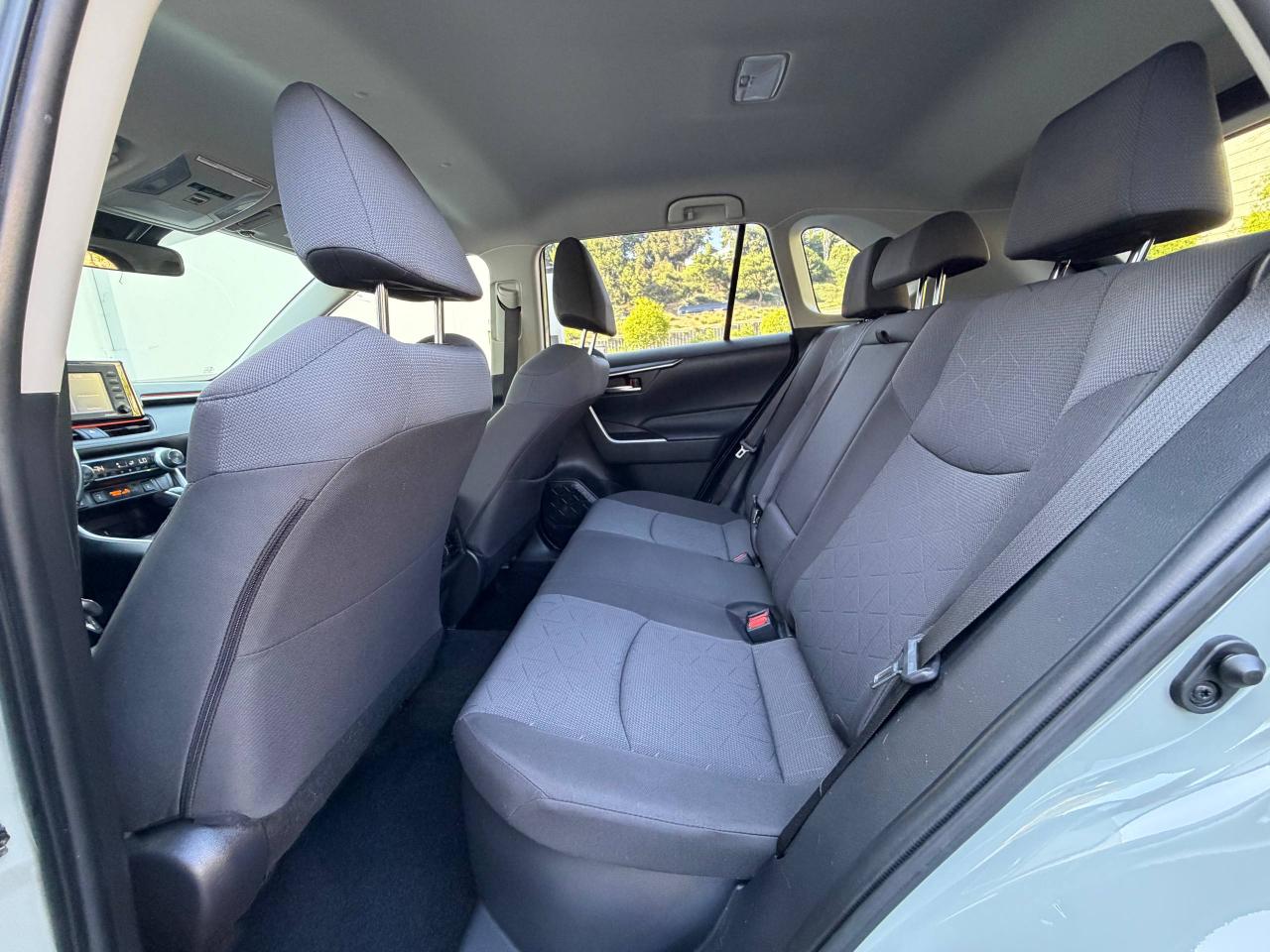 Toyota RAV4 Hybrid XLE 2020