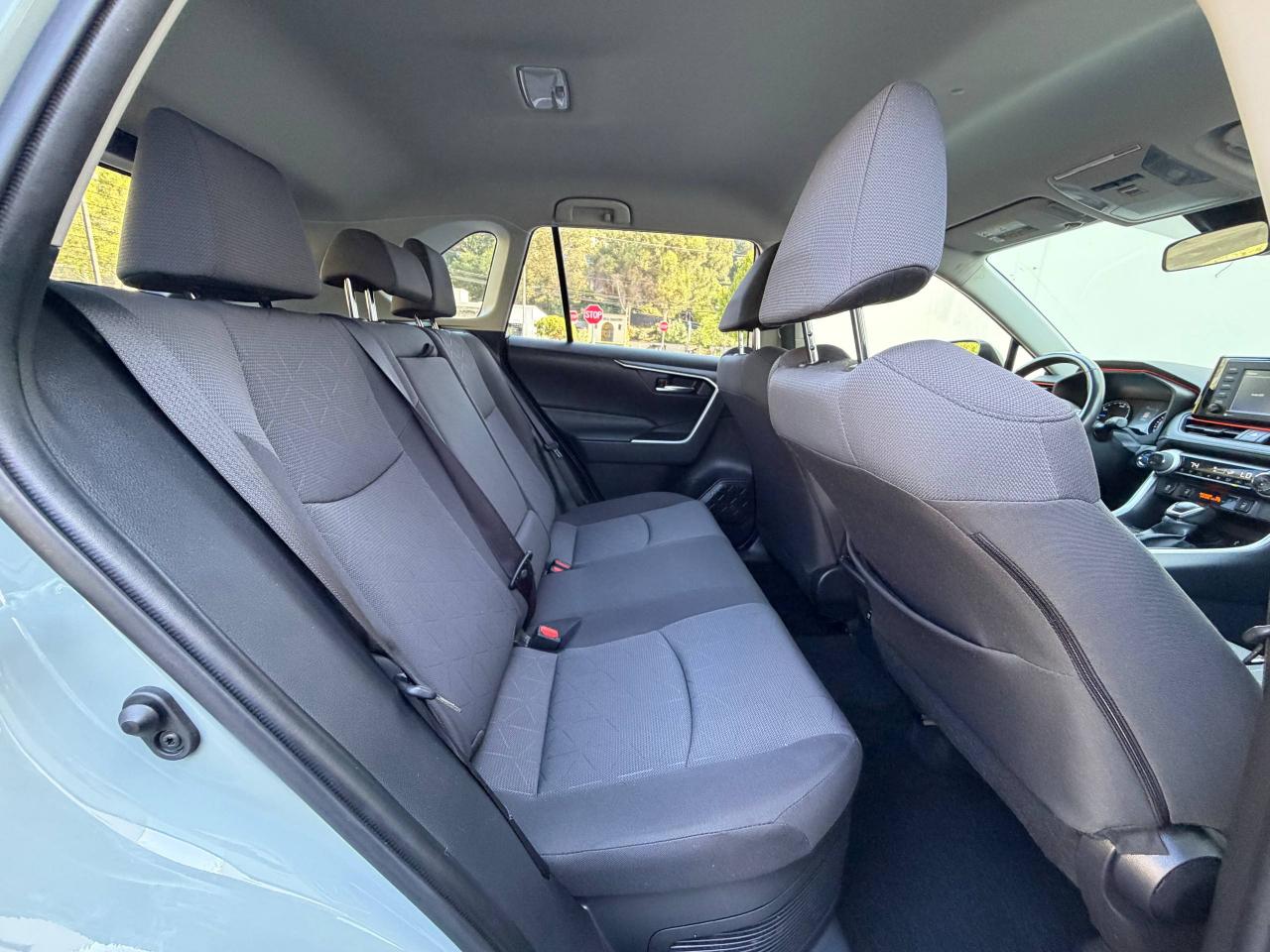 Toyota RAV4 Hybrid XLE 2020