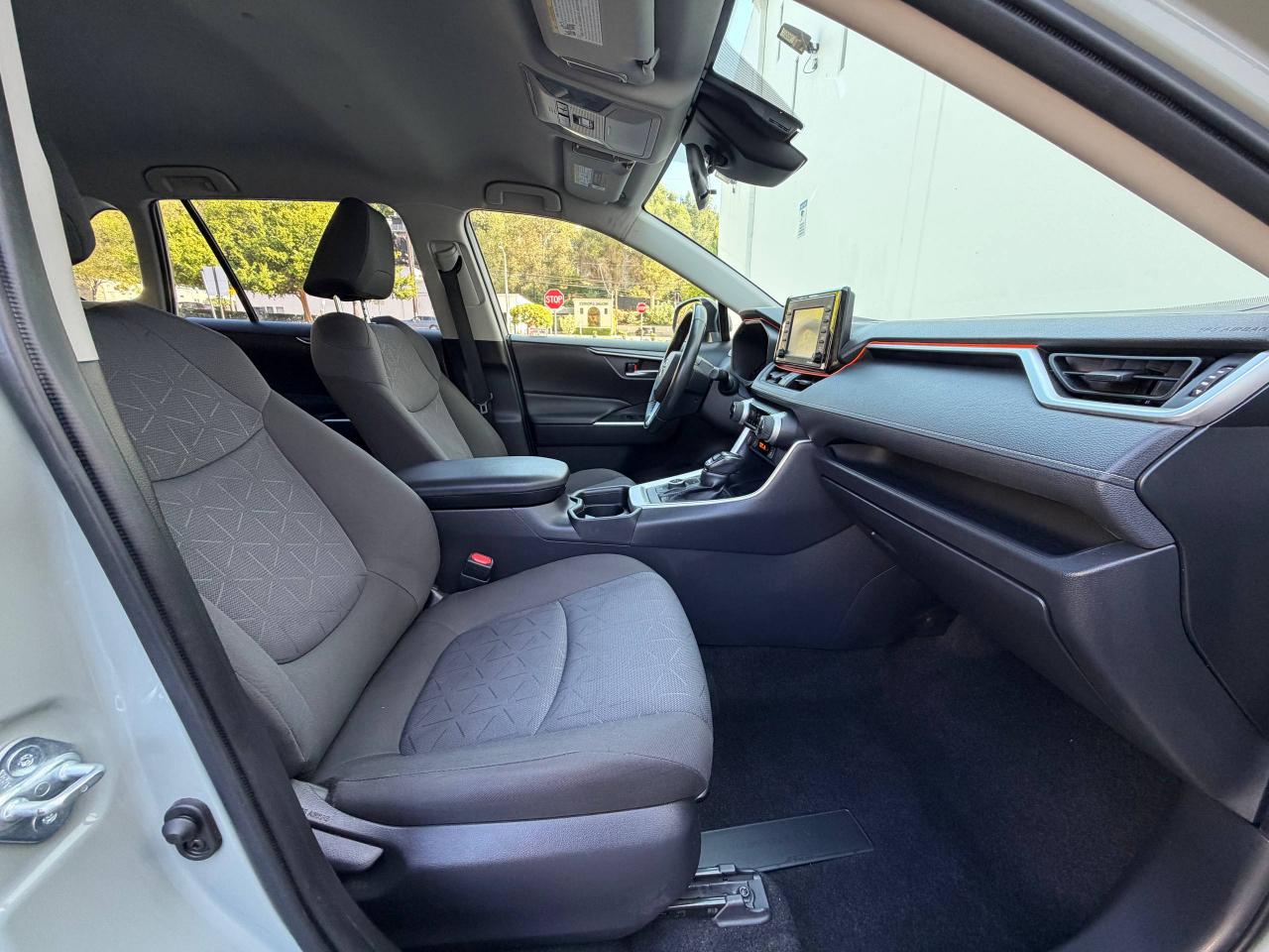 Toyota RAV4 Hybrid XLE 2020