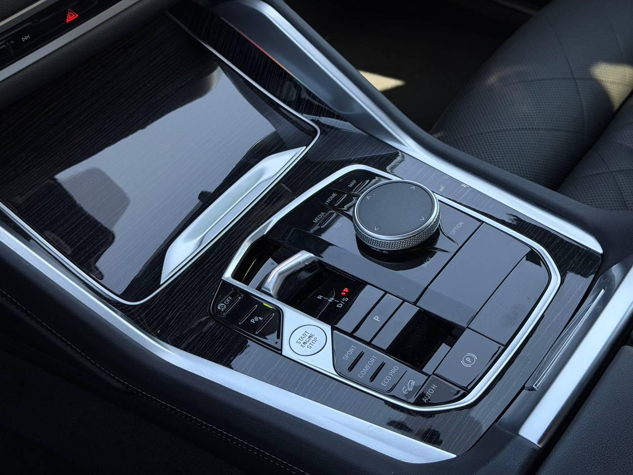 BMW X6 xDrive40i 2025