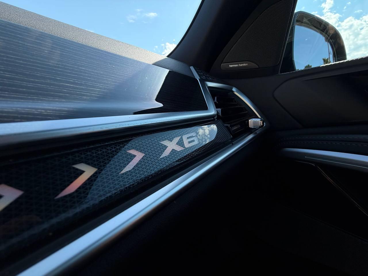 BMW X6 xDrive40i 2025
