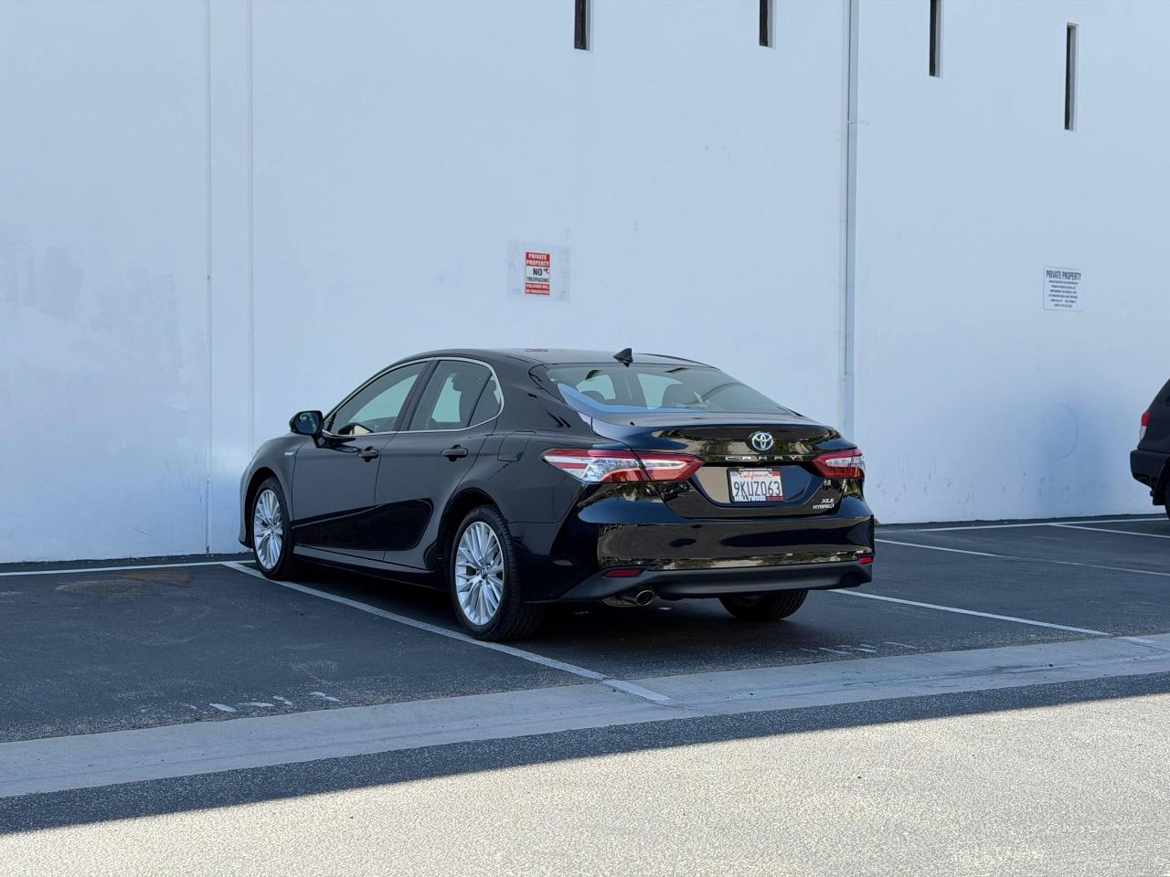 Toyota Camry Hybrid XLE 2019