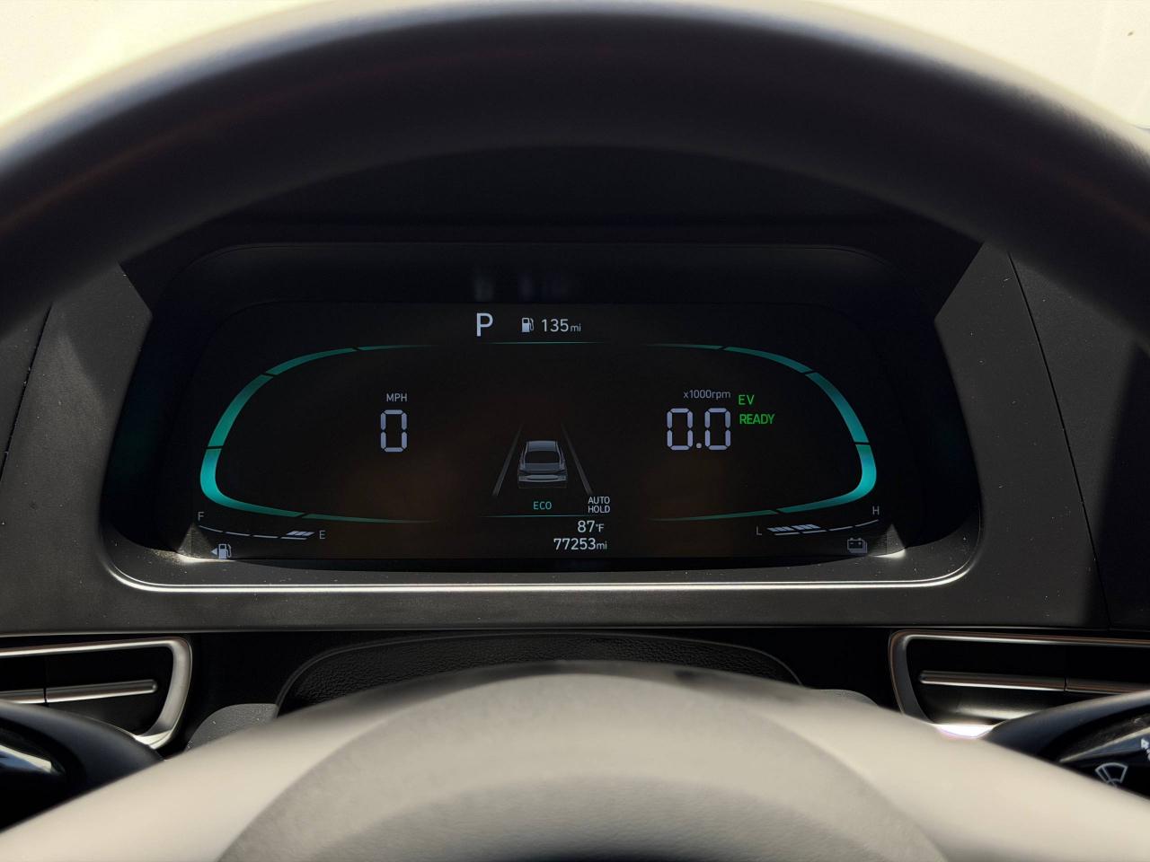 Hyundai Elantra Hybrid Blue 2025