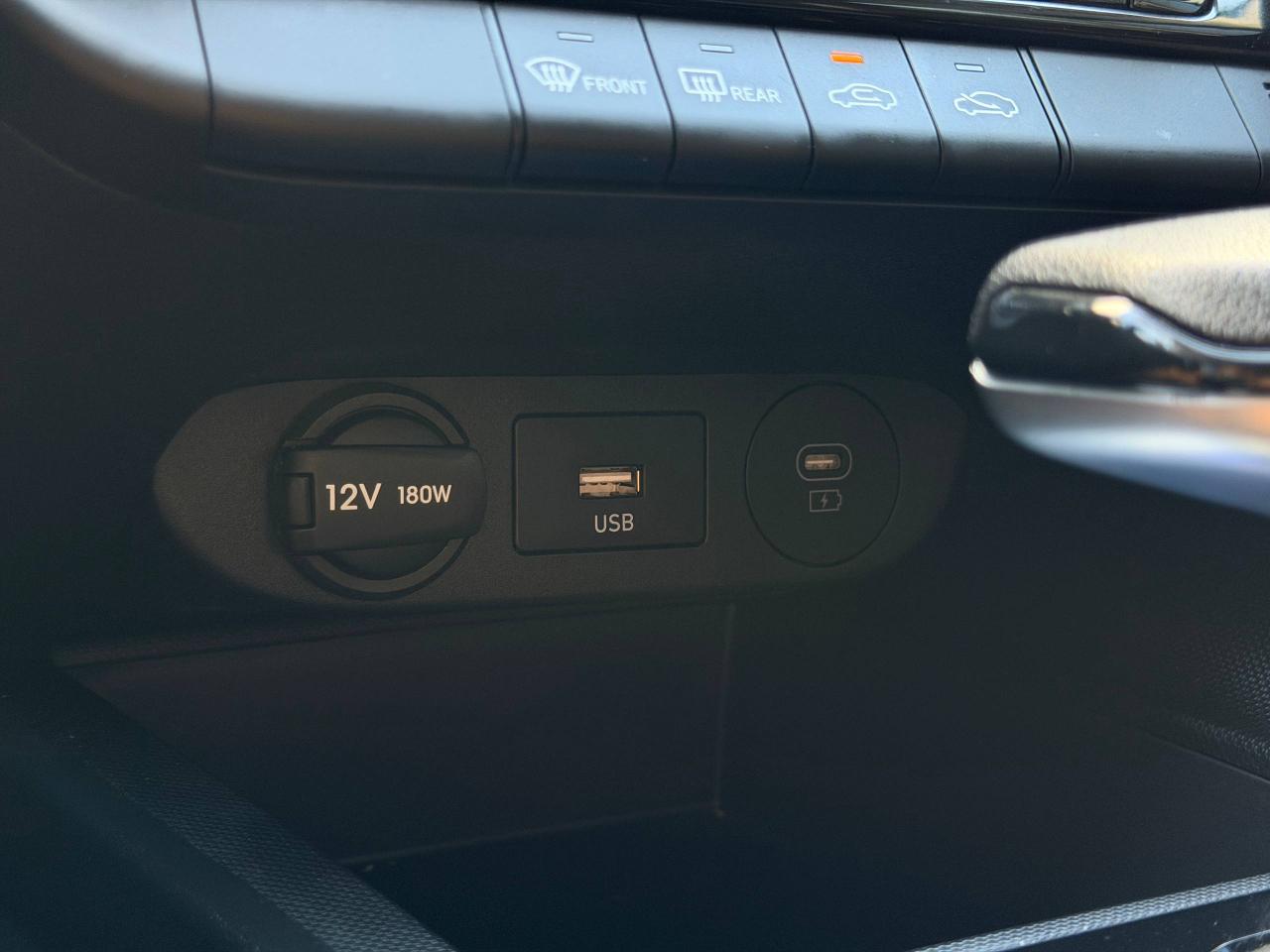 Hyundai Elantra Hybrid Blue 2025