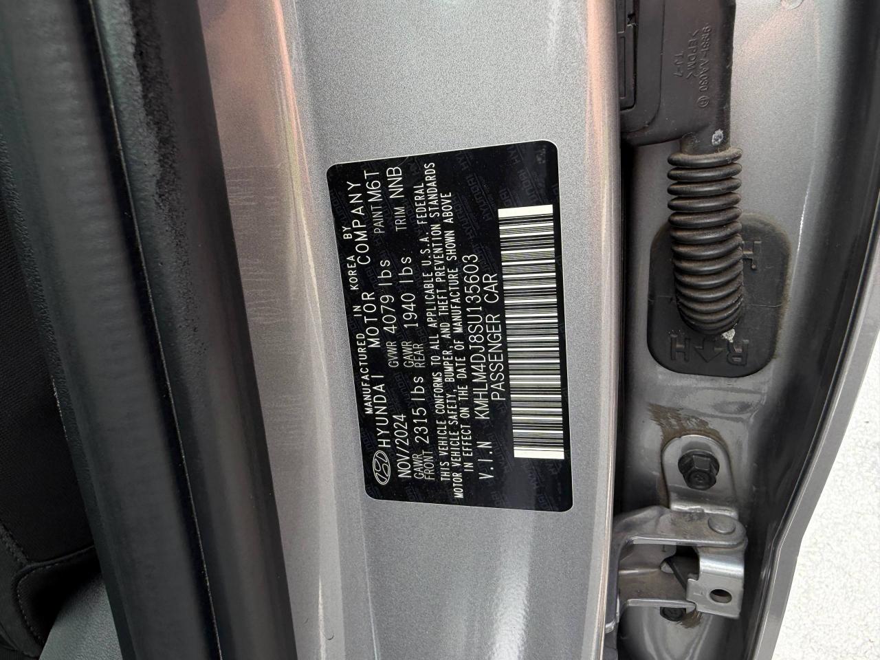 Hyundai Elantra Hybrid Blue 2025