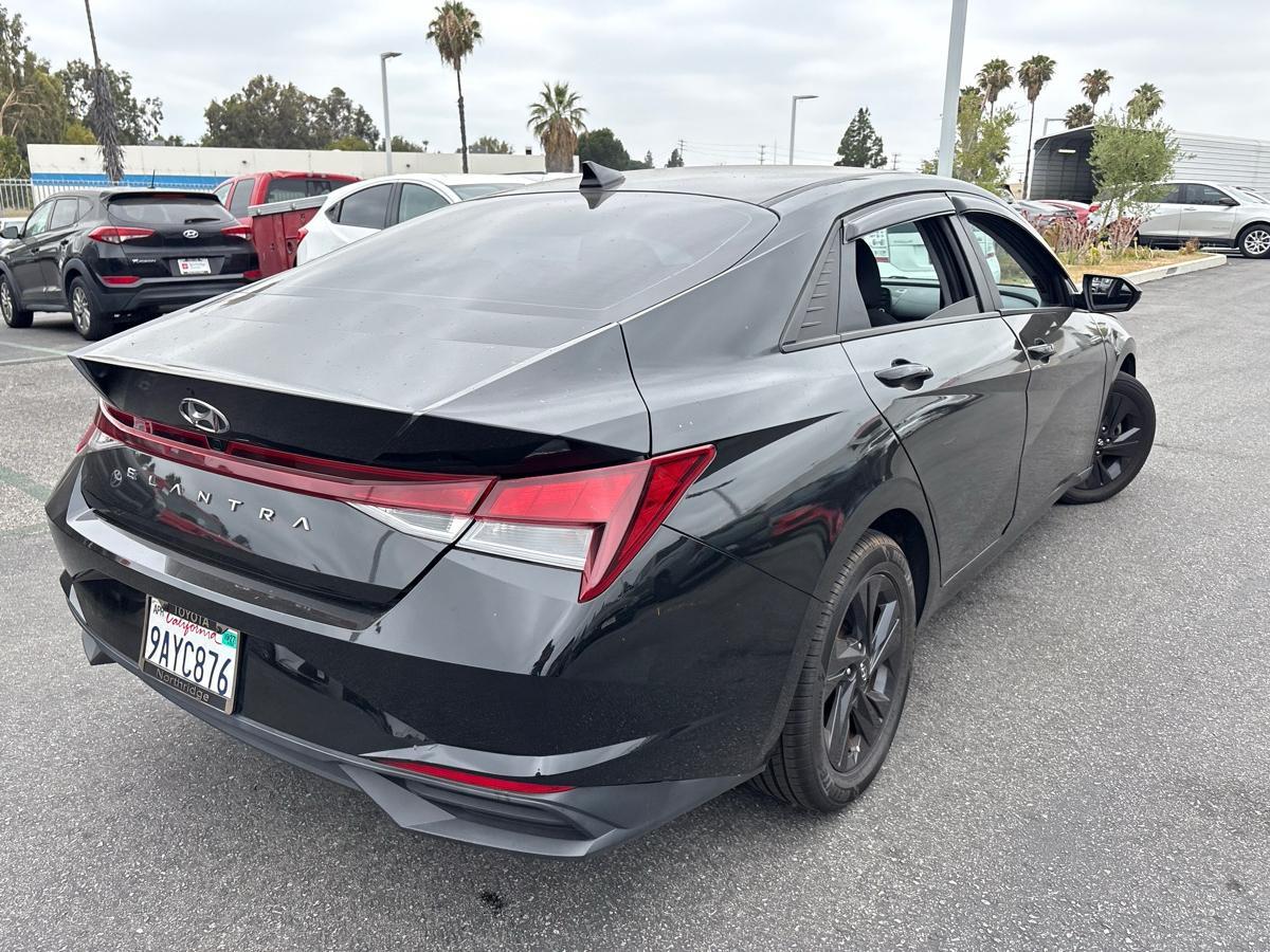 Hyundai Elantra SEL 2022