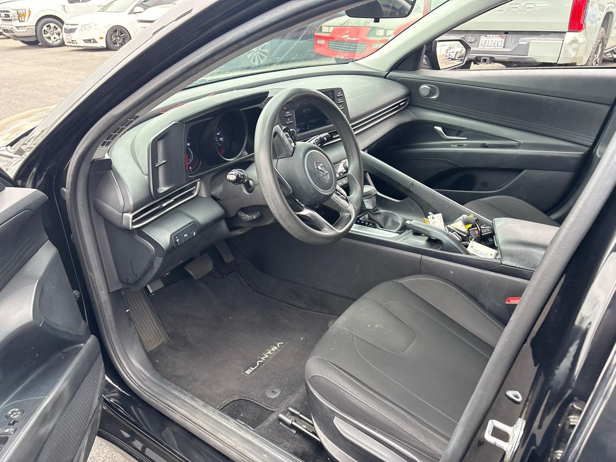 Hyundai Elantra SEL 2022