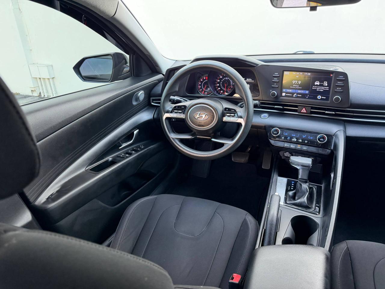 Hyundai Elantra SEL 2022