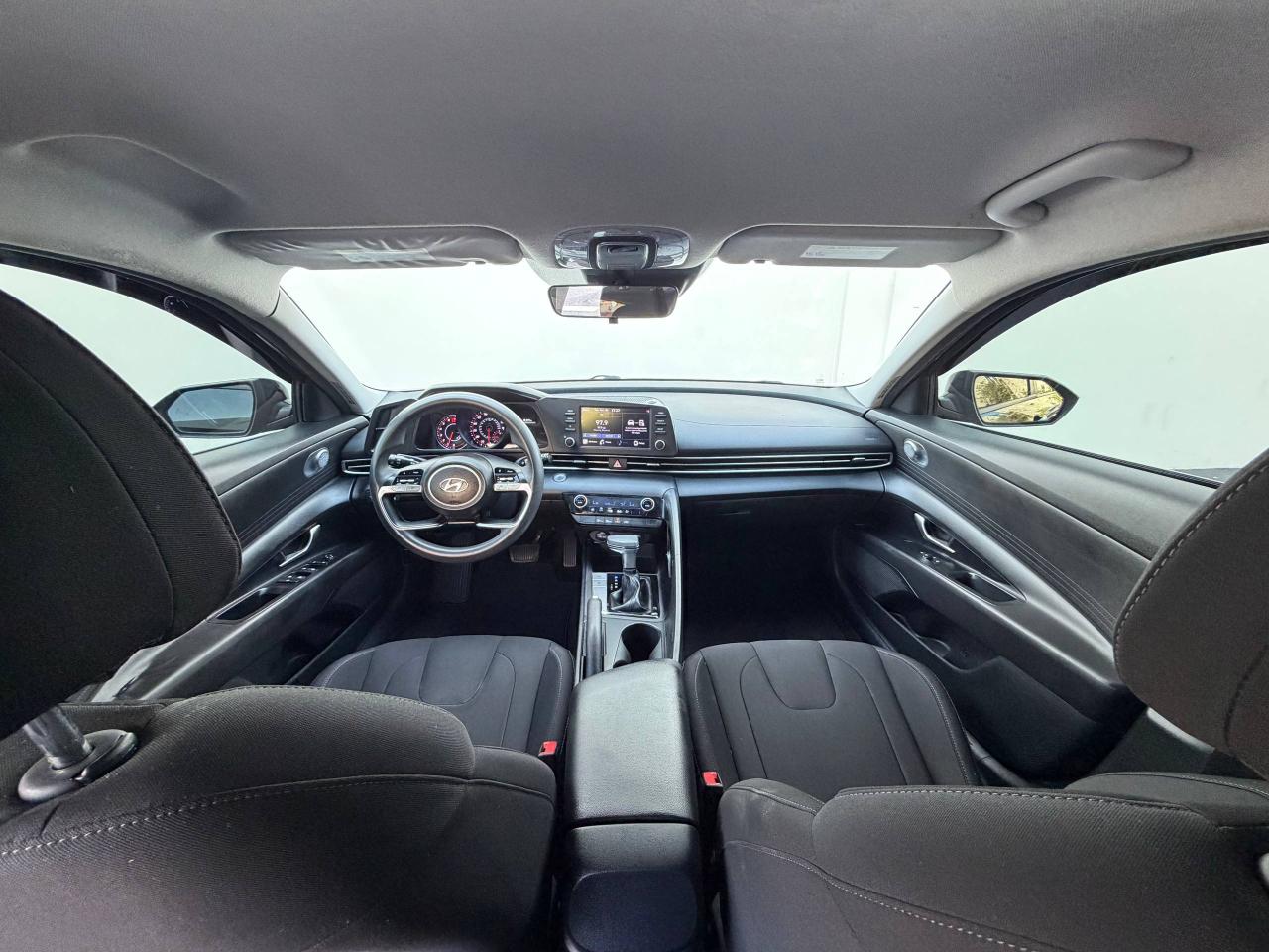 Hyundai Elantra SEL 2022