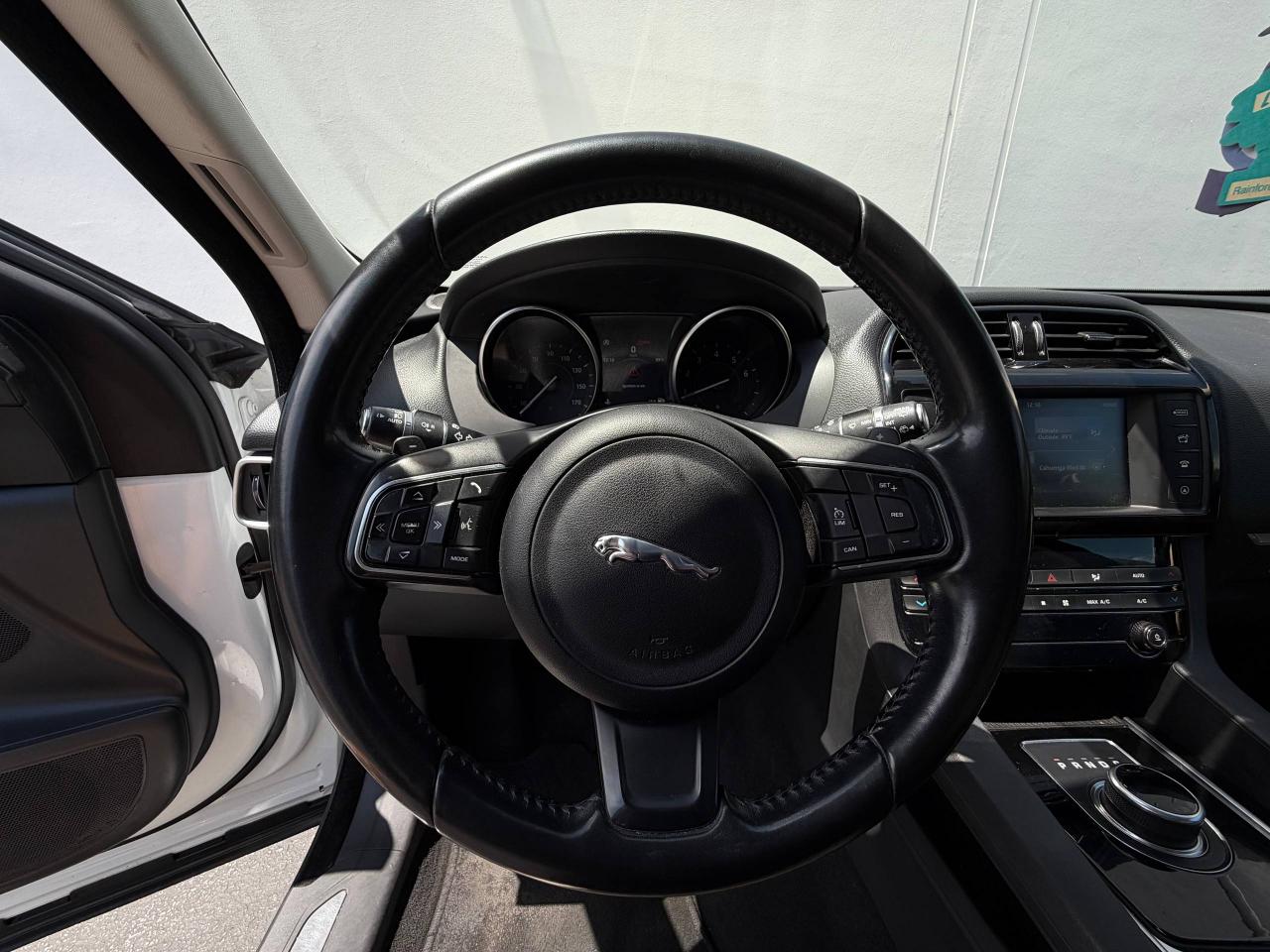 Jaguar F-Pace 25t 2018