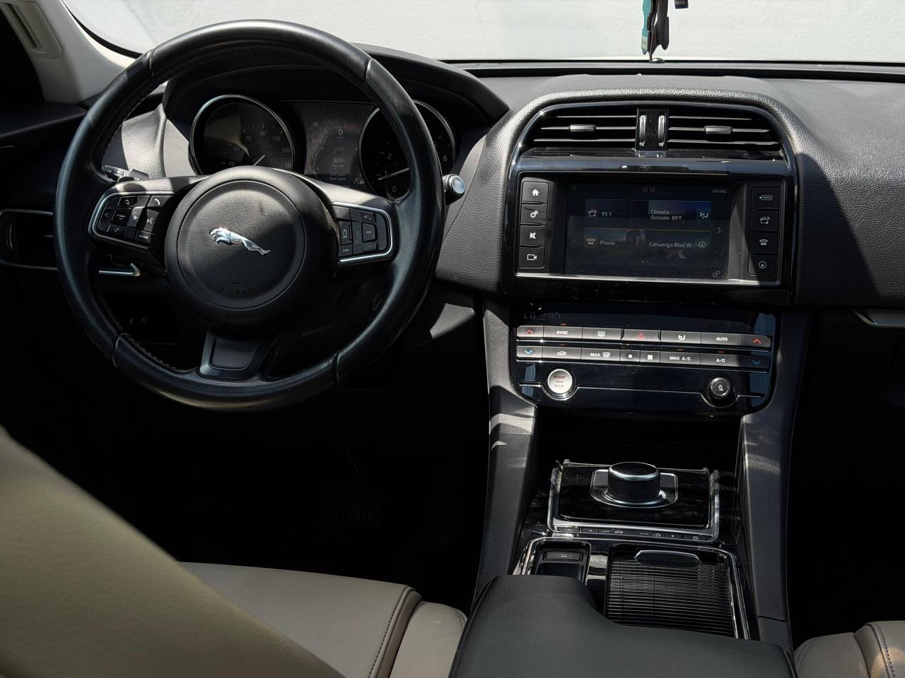 Jaguar F-Pace 25t 2018