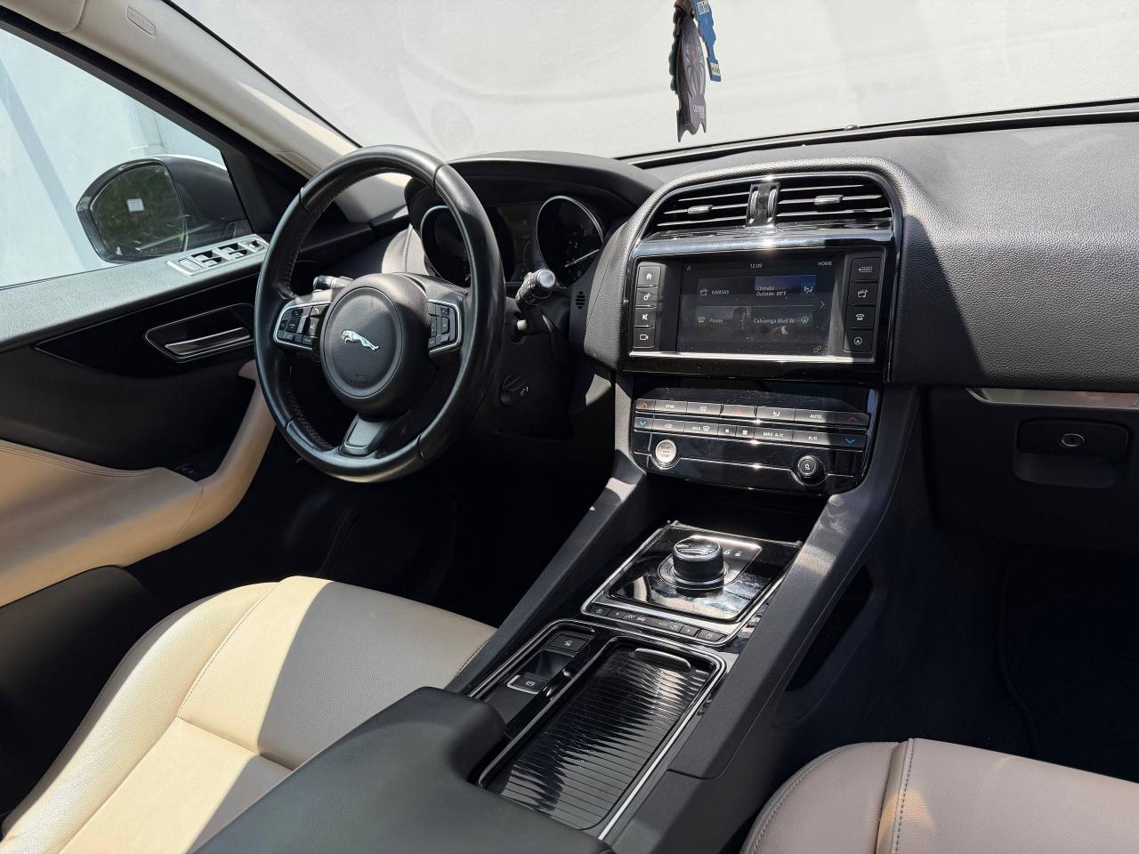 Jaguar F-Pace 25t 2018