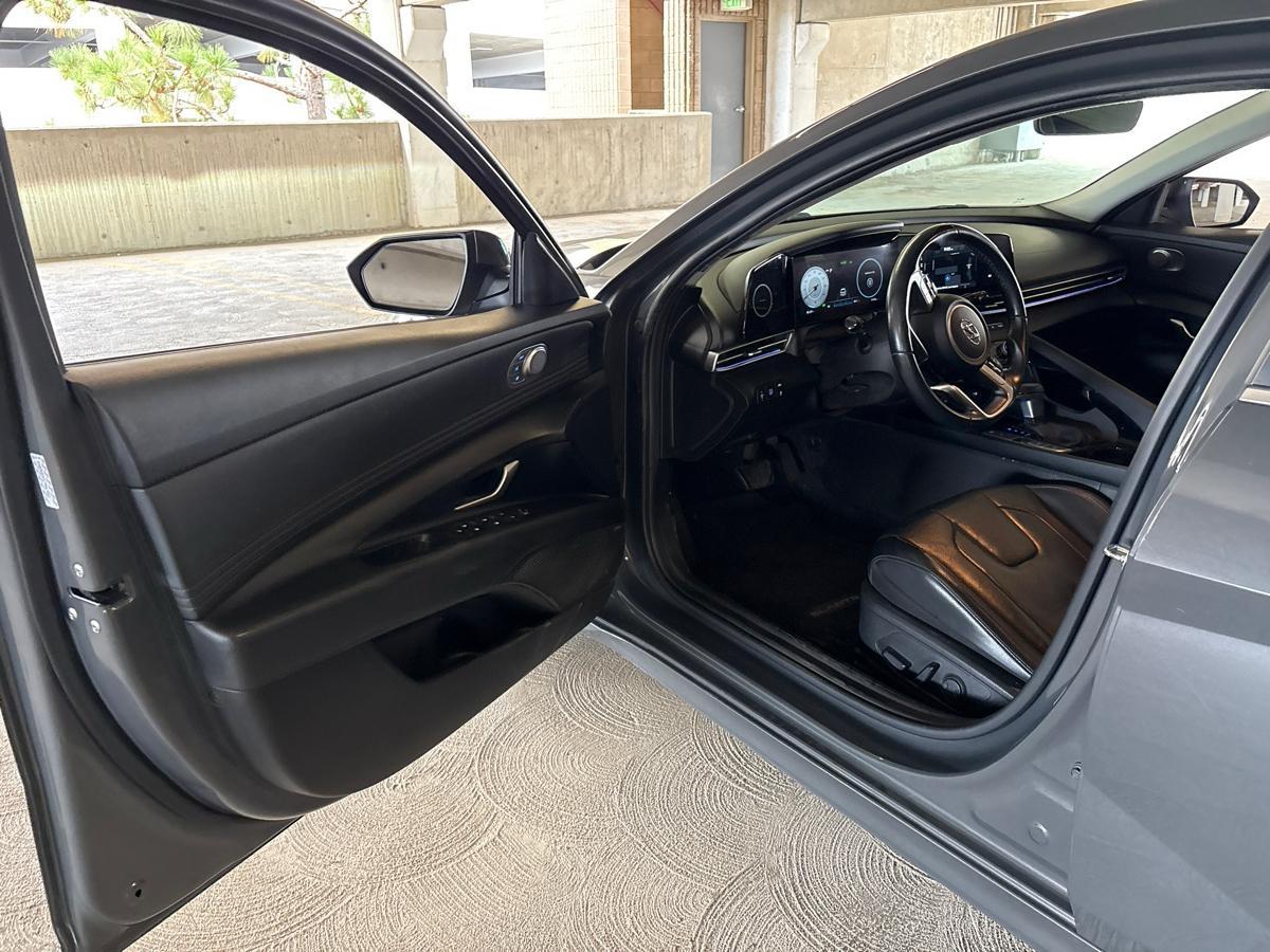 Hyundai Elantra Limited Hybrid 2023