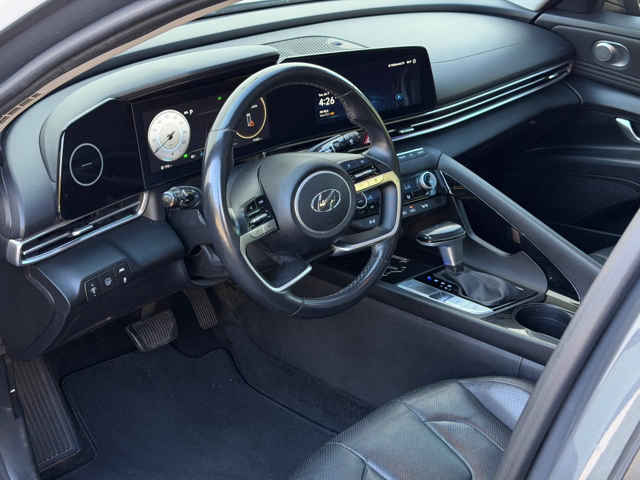 Hyundai Elantra Limited Hybrid 2023