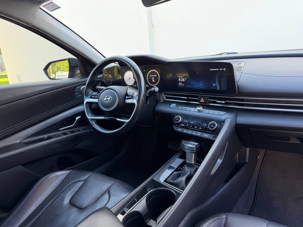 Hyundai Elantra Limited Hybrid 2023