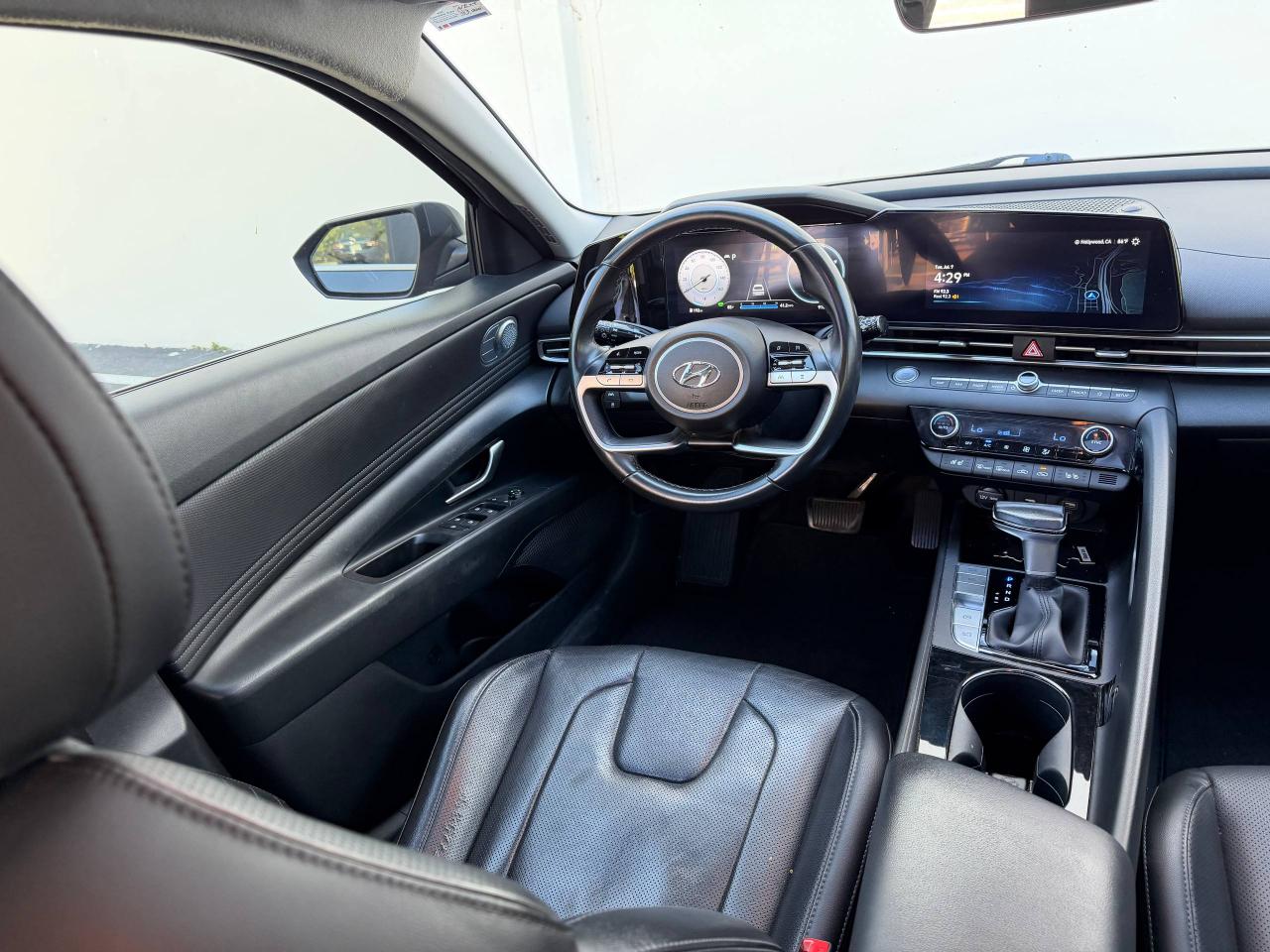 Hyundai Elantra Limited Hybrid 2023