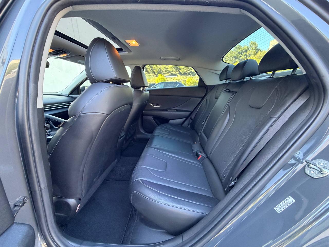 Hyundai Elantra Limited Hybrid 2023