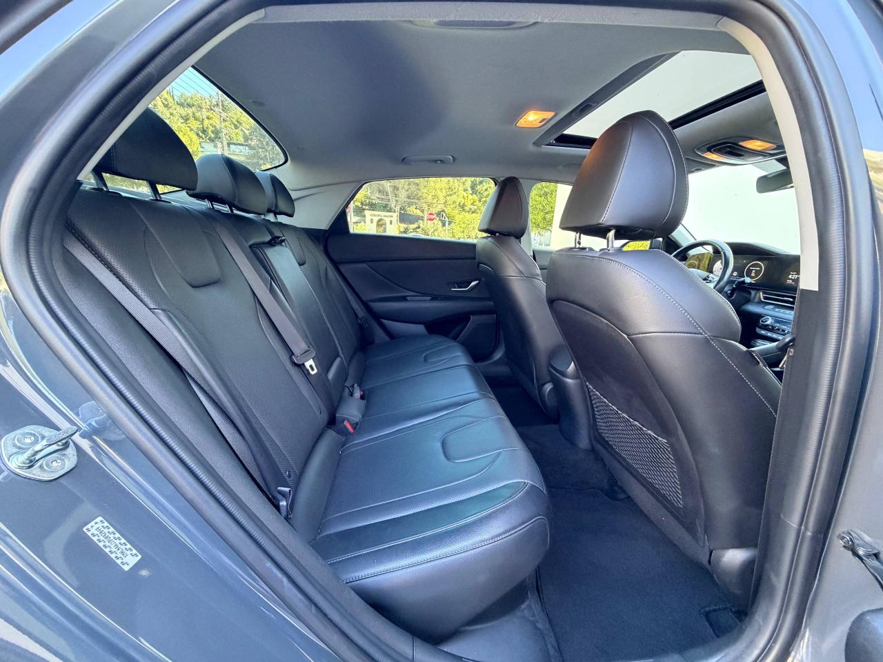 Hyundai Elantra Limited Hybrid 2023