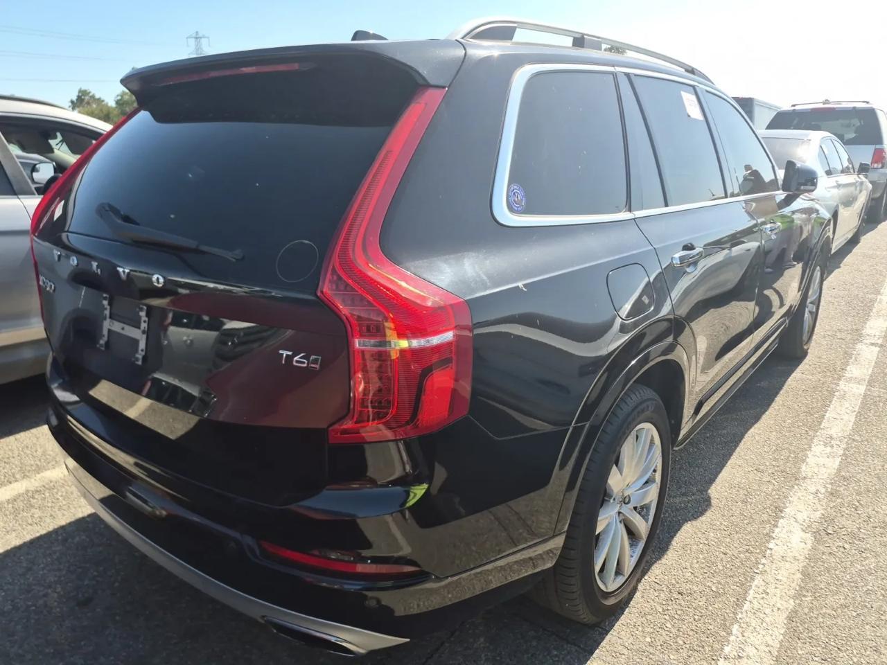 Volvo XC90 T6 Momentum AWD 2018