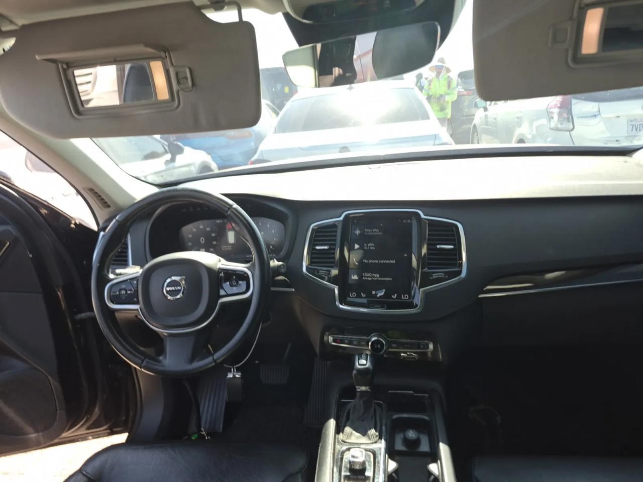 Volvo XC90 T6 Momentum AWD 2018