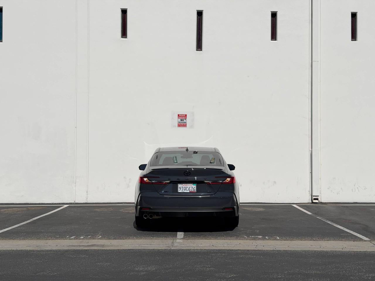 Toyota Camry Hybrid SE 2025