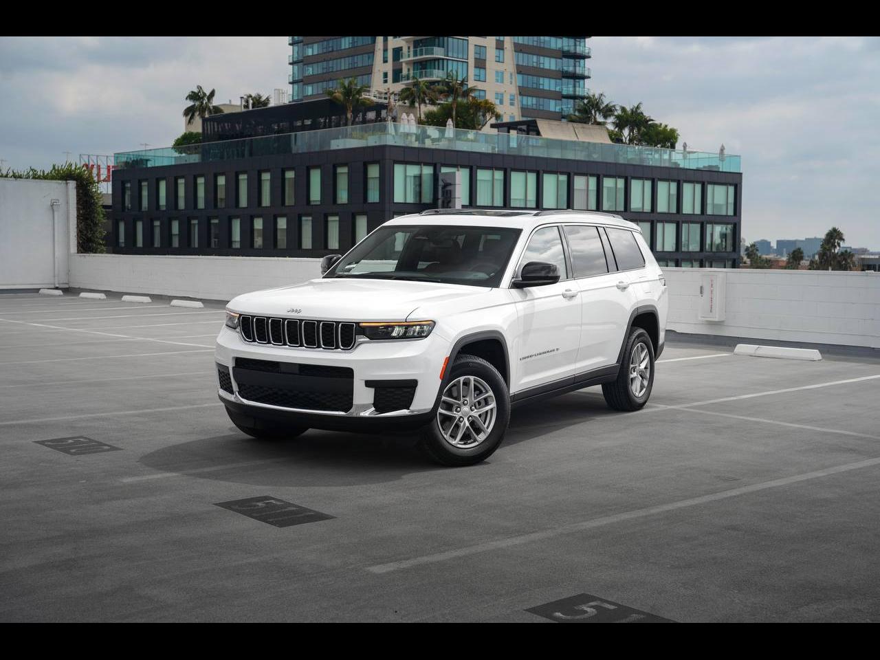 Jeep Grand Cherokee L Laredo 2024