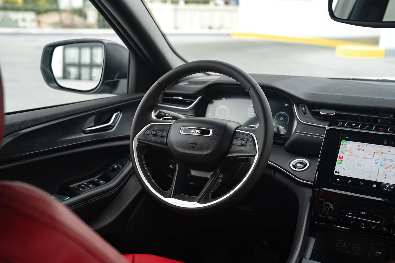 Jeep Grand Cherokee L Laredo 2024